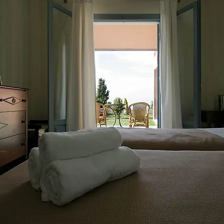 Mira Hotel