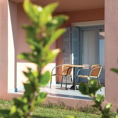 Mira Hotel 3*