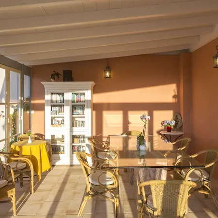 Hotel Mira