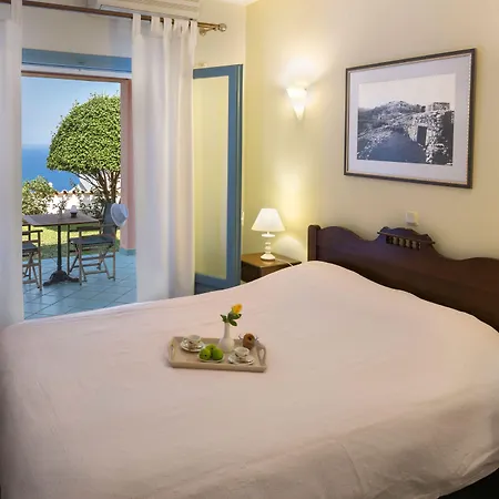 Mira Hotel Agios Ioannis (Lefkada)