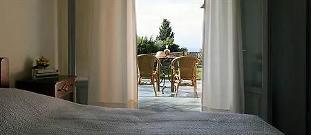 Mira 3* Agios Ioannis (Lefkada)