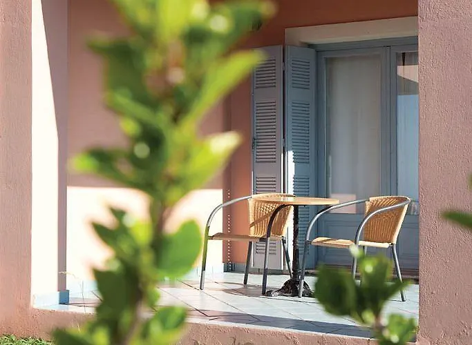 Mira Hotel 3*