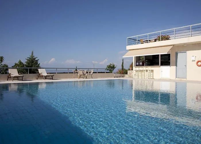 Mira Hotel 3*