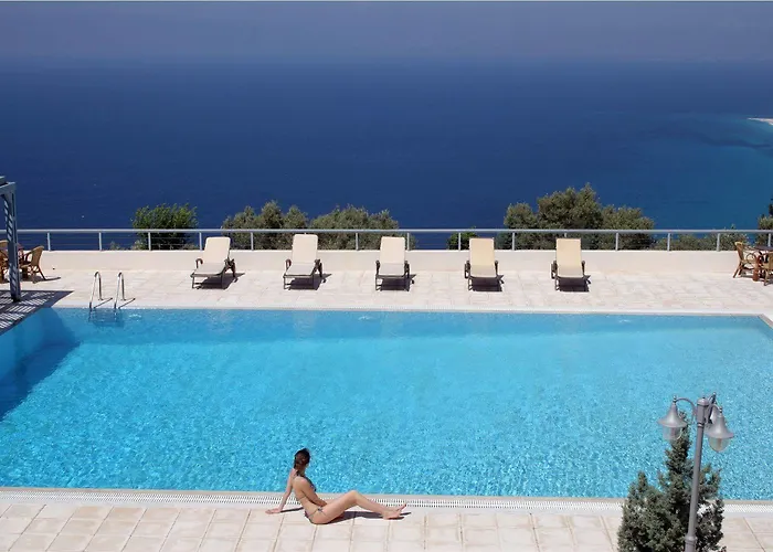 Mira Hotel 3*